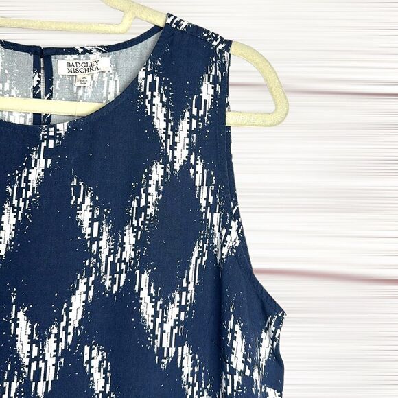 NWT Badgley Mischka Blue & White Printed Midi Length Tent Dress Size: M - Picture 4 of 14